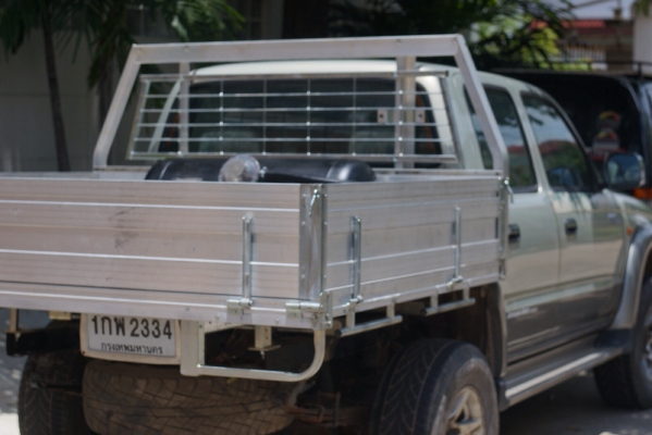 ลดราคาแล้ว ไทเกอร์ sport cruiser4ประตู ขับสี่ ยางตะขาบ กระบะอลู 185,000 ลดราคาแล้ว ไทเกอร์ sport cruiser4ประตู ขับสี่ ยางตะขาบ กระบะอลู 185,000