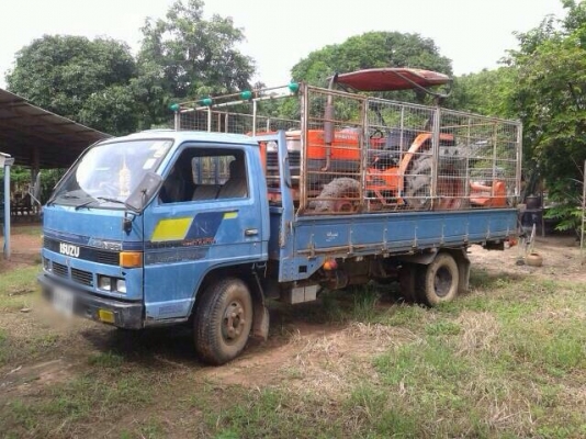 ขายรถบรรทุกหกล้อ Isuzu NPR57L เครื่อง 4BC2-100 แรง ปี 39 กระบะยาว 4.50 เมตร กว้าง 2.10 เมตร ทะเบียนพร้อม ขายรถบรรทุกหกล้อ Isuzu NPR57L เครื่อง 4BC2-100 แรง ปี 39 กระบะยาว 4.50 เมตร กว้าง 2.10 เมตร ทะเบียนพร้อม