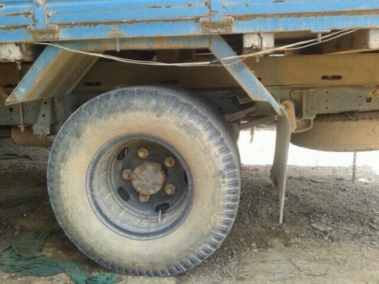 ขายรถบรรทุกหกล้อ Isuzu NPR57L เครื่อง 4BC2-100 แรง ปี 39 กระบะยาว 4.50 เมตร กว้าง 2.10 เมตร ทะเบียนพร้อม ขายรถบรรทุกหกล้อ Isuzu NPR57L เครื่อง 4BC2-100 แรง ปี 39 กระบะยาว 4.50 เมตร กว้าง 2.10 เมตร ทะเบียนพร้อม