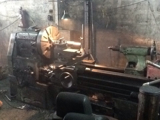 กลึง8ฟุตหนักเหวี่ยงได้850เซนรู3.2นิ้วราคา140000คับ กลึง8ฟุตหนักเหวี่ยงได้850เซนรู3.2นิ้วราคา140000คับ