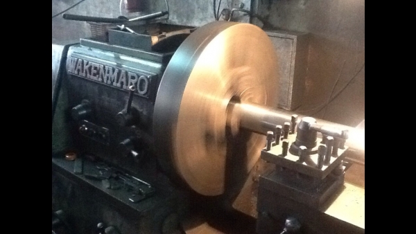 กลึง8ฟุตหนักเหวี่ยงได้850เซนรู3.2นิ้วราคา140000คับ กลึง8ฟุตหนักเหวี่ยงได้850เซนรู3.2นิ้วราคา140000คับ