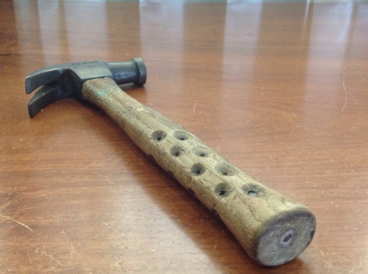 ขายค้อนหงอนทองเหลือง VINTAGE ALBR  AMPCO H-20 ทำจากทองเหลือง ไม่เกิดประกายไฟเวลาตอก ,แม่เหล็กไม่ดูด , ด้ามไม้เหนียวลายกรงเล็บ