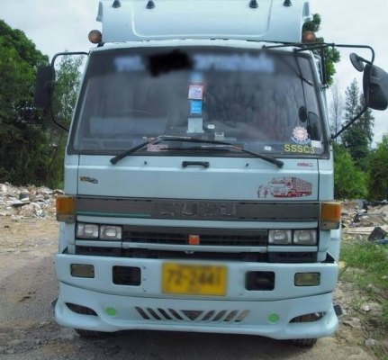 ขายรถบรรทุกสิบล้อ ISUZU FVM32MR เครื่อง 6HE1-185 แรง ปี 42 ช่วงยาว 6 เมตร