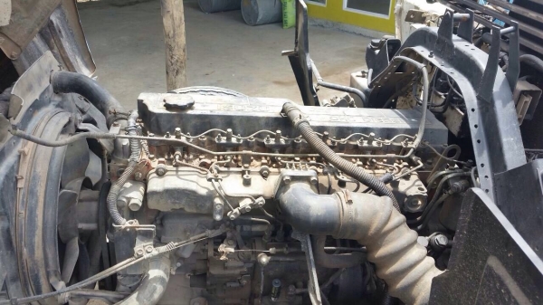 ขายรถหกล้อติดเครน ISUZU ROCKY FTR32LR รถห้าง เครื่อง 195 แรง เครน Unic 3 ตัน