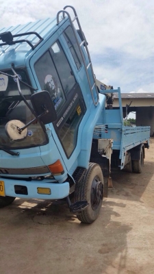 ขายรถหกล้อติดเครน ISUZU ROCKY FTR32LR รถห้าง เครื่อง 195 แรง เครน Unic 3 ตัน