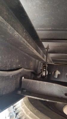 ขายรถหกล้อติดเครน ISUZU ROCKY FTR32LR รถห้าง เครื่อง 195 แรง เครน Unic 3 ตัน