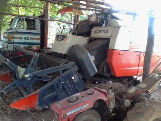 ขายรถเกี่ยวข้าว KUBOTA DC 70 E ทำงานได้ 1307.4 ชม รถสวยมาก เครี่องดี พร้อมใช้งาน ปี 2555 ขายรถเกี่ยวข้าว KUBOTA DC 70 E ทำงานได้ 1307.4 ชม รถสวยมาก เครี่องดี พร้อมใช้งาน ปี 2555