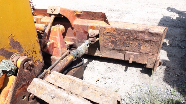 แทรกเตอตีนตะขาบเก่าไทย Komatsu D20P