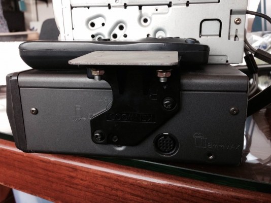 เครื่องเสียง KENWOOD DPX-4000 พร้อมที่ใส่ CD 5 แผ่น เครื่องเสียง KENWOOD DPX-4000 พร้อมที่ใส่ CD 5 แผ่น