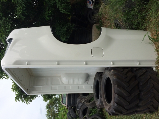 ขายลูกกระบะ วีโก้แช้มป์ตอนเดียว สีขาว ถอดออกจากป้ายแดง