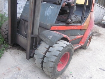 ขาย - รถยก โฟล์ทลิฟท์ 8 ตัน อีกตัวครับ LINDE: H80D เครื่องดีเซล 4 สูบ ประหยัดน้ำมัน พร้อมใช้ ขาย - รถยก โฟล์ทลิฟท์ 8 ตัน อีกตัวครับ LINDE: H80D เครื่องดีเซล 4 สูบ ประหยัดน้ำมัน พร้อมใช้