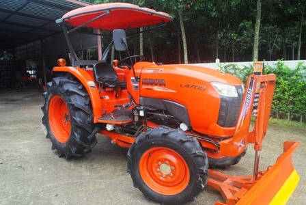 ขายรถไถ Kubota L 4708 (4WD) พร้อมดันหน้าและผาน5 ตราช้าง รถไร่ สีเดิม เครื่องแน่นๆ ขายรถไถ Kubota L 4708 (4WD) พร้อมดันหน้าและผาน5 ตราช้าง รถไร่ สีเดิม เครื่องแน่นๆ