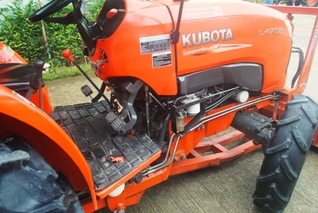 ขายรถไถ Kubota L 4708 (4WD) พร้อมดันหน้าและผาน5 ตราช้าง รถไร่ สีเดิม เครื่องแน่นๆ ขายรถไถ Kubota L 4708 (4WD) พร้อมดันหน้าและผาน5 ตราช้าง รถไร่ สีเดิม เครื่องแน่นๆ