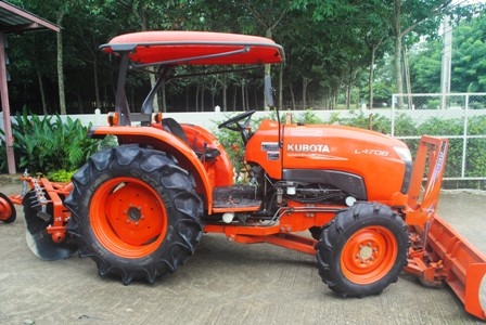 ขายรถไถ Kubota L 4708 (4WD) พร้อมดันหน้าและผาน5 ตราช้าง รถไร่ สีเดิม เครื่องแน่นๆ ขายรถไถ Kubota L 4708 (4WD) พร้อมดันหน้าและผาน5 ตราช้าง รถไร่ สีเดิม เครื่องแน่นๆ