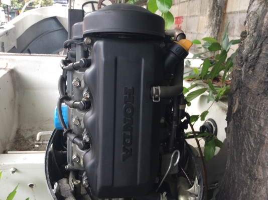 เพื่อนฝากลงขายเรือตกปลา 18 ฟุต เครือง Honda 50 แรง สี่จังหวะเดิมๆพร้อมใช้