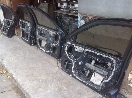 ประตูa32และอะใหล่อื่นๆa32