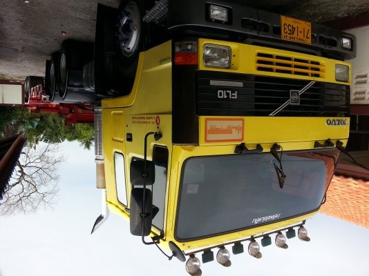 มีคนจองแล้ว !  ขายดาวห์ volvo fl10 หัวพร้อมหาง