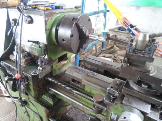 แท่นกลึง 5 ฟุต 2 เพลา เกียร์บล็อก พร้อมใช้งาน  58,000