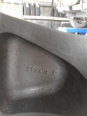 แม๊ก ขอบ 16 TOYOTA  ขนาด 6 รู  พร้อมยาง 245/70R16  ชุด 4 ล้อ TEL.081-427-3941