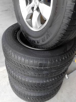 แม๊ก ขอบ 16 TOYOTA  ขนาด 6 รู  พร้อมยาง 245/70R16  ชุด 4 ล้อ TEL.081-427-3941