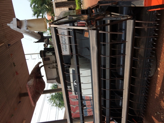 ขายรถเกี่ยวข้าว Kubota Dc95 GM ขายรถเกี่ยวข้าว Kubota Dc95 GM