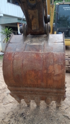 ขาย Komatsu pc200-7 สภาพสวย ใช้งานแค่ 11083 ชั่วโมง