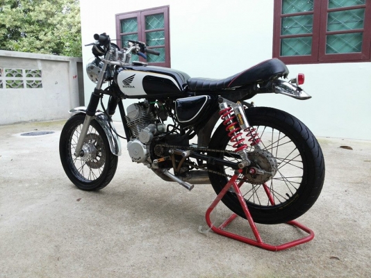 Cafe200 cc. Cafe200 cc.