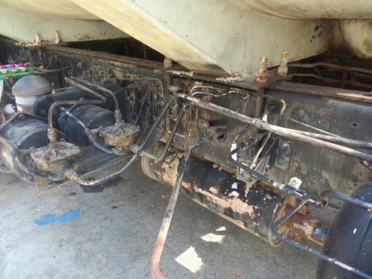 รถฮีโน่ 10 ล้อ บรรทุกน้ำ FM3H 195 แรงม้า. ปี 39 สนใจติดต่อ 081 - 6079515 รถฮีโน่ 10 ล้อ บรรทุกน้ำ FM3H 195 แรงม้า. ปี 39 สนใจติดต่อ 081 - 6079515