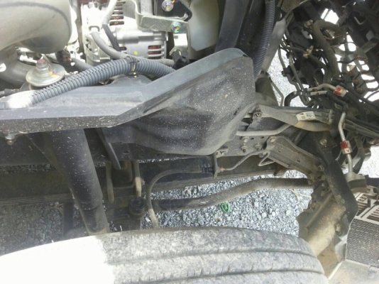 รถฮีโน่ 6 ล้อ ( ไม่ดั้ม ) 145 แรงม้า. ปี 56 ( รถวิ่ง 19,xxx กม. ) สนใจติดต่อ 081 - 6079515 รถฮีโน่ 6 ล้อ ( ไม่ดั้ม ) 145 แรงม้า. ปี 56 ( รถวิ่ง 19,xxx กม. ) สนใจติดต่อ 081 - 6079515