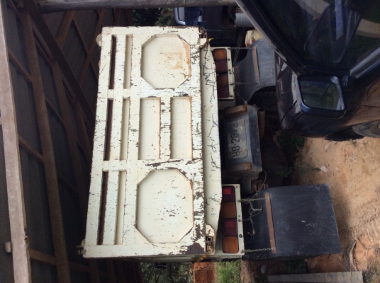 ขายหกล้อดั้มใหญ่ hino kr320