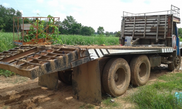 ขายแม็คโคร KOMATSU PC100 รุ่น 5ไฟฟ้าครบ ขายแม็คโคร KOMATSU PC100 รุ่น 5ไฟฟ้าครบ