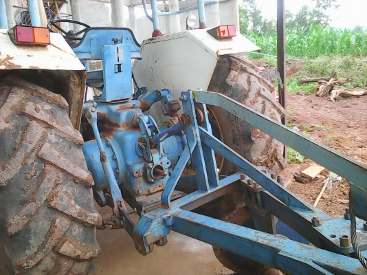 ขายรถไถฟอร์ด 6610 T5 ท้าย7600 สภาพพร้อมใช้