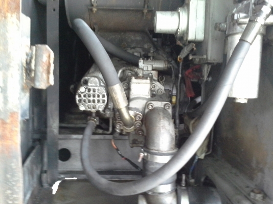 ขายรถแมคโฮ  HITACHI   EX 120-2  เลขตัวถัง  12 N-32857   เลขเครื่อง  =4BD1-995884   รถนำเข้าเก่านอก  เครื่องดี  ปั้มแรงทำงานไว  ไฟฟ้าเต็ม ปั้มนิ้วรถยังไม่เคยใช้งานในไทย  มีเอกสารแจ้งจำหน่ายพร้อง ขายราคาถูก  เจ้าของขายเองค่ะ