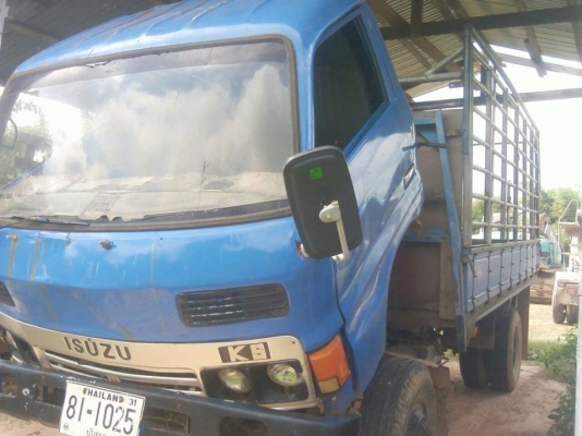 หกล้อKS110 Fหน้า คันซีสวย เอกสารทะเบียนพร้อม เครื่องดี พวงมาลัยพาวเวอร์