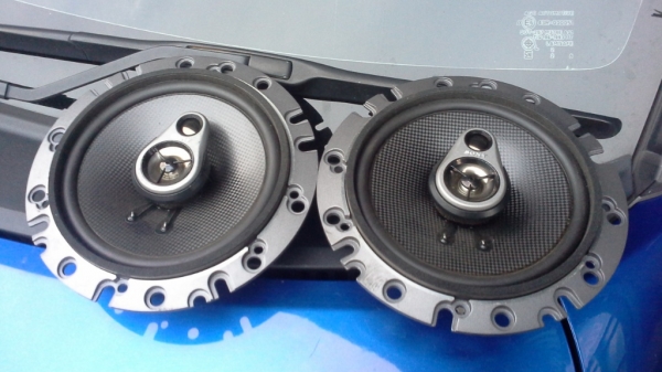 ชุดลำโพง 6" SONY แกนร่วม 3 ทางและ Woofer หน้าหลัง Made in Japan