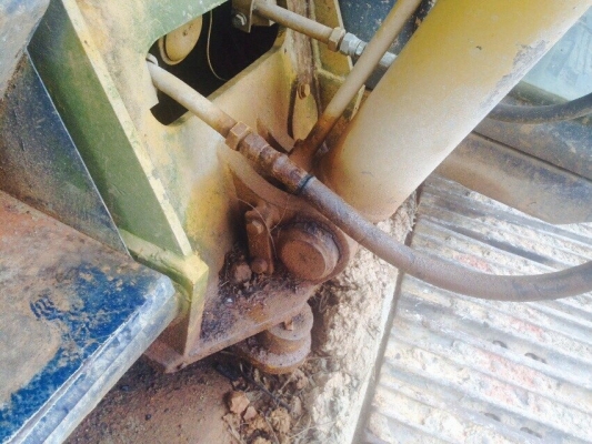 ขายรถแบคโฮ KOMATSU PC 60-5 สภาพสวย เอกสารใบแจ้งจำหนาย สนใจโทร 081-9701072