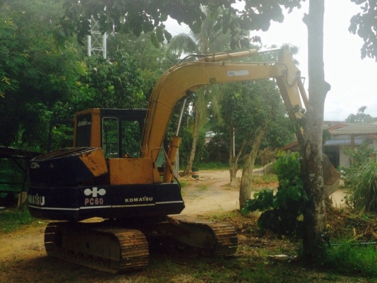 ขายรถแบคโฮ KOMATSU PC 60-5 สภาพสวย เอกสารใบแจ้งจำหนาย สนใจโทร 081-9701072