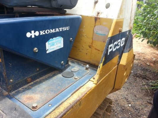 ขายkomatsu pc30-6 เก่านอกยังไม่ได้ใช้งานในไทย พร้อมใช้งานครับ
