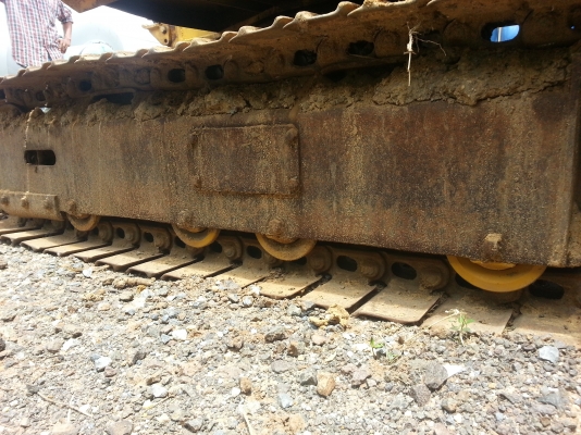 ขายkomatsu pc30-6 เก่านอกยังไม่ได้ใช้งานในไทย พร้อมใช้งานครับ