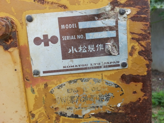 ขายkomatsu pc30-6 เก่านอกยังไม่ได้ใช้งานในไทย พร้อมใช้งานครับ