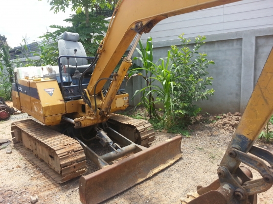 ขายkomatsu pc30-6 เก่านอกยังไม่ได้ใช้งานในไทย พร้อมใช้งานครับ