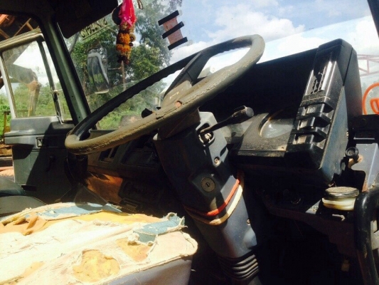 ขายดาวน์รถ10ล้อดั้ม ISUZU FXZ23NFPF R เครื่อง 240แรงม้า สนใจโทร 081-9701072