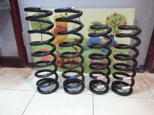 ขายสปริงโช๊ค เดิมติดรถ fortuner 3.0 ขายสปริงโช๊ค เดิมติดรถ fortuner 3.0