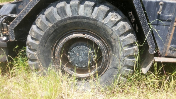 ขายด่วนครับ รถยกนิสส้น M1 4ล้อ เครน TANADO 25 ตัน พร้อมใช้งานเลยครับ