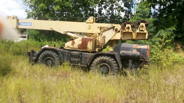 ขายด่วนครับ รถยกนิสส้น M1 4ล้อ เครน TANADO 25 ตัน พร้อมใช้งานเลยครับ