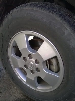 ขายยาง BRIDGESTONE DUELER 205/80R16 ปี 11 4เส้นขาย 1500