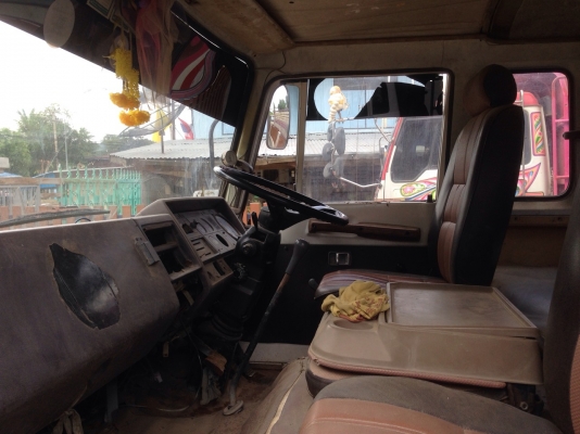 6 ล้อ HINO ดัมพ์คอกเกษตร ยาว5.80 เมตร ขายสดและขายดาว์