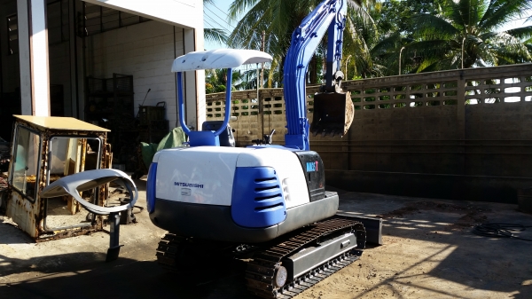 ขาย รถขุด MITSUBISHI รุ่น MM35T แทร็กเหล็กสวย มือสองญี่ปุ่น ขาย รถขุด MITSUBISHI รุ่น MM35T แทร็กเหล็กสวย มือสองญี่ปุ่น