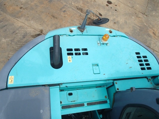 รถแบคโฮ KOBELCO SK115SR-1ES ปี 2005 จากญี่ปุ่น 100\%