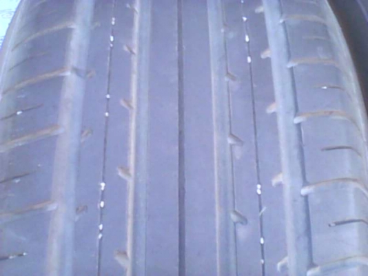 ยางโยโกฮาม่า แอ้ดว้าน 205/60/16 ปี 11 ชุด 2200 บาท